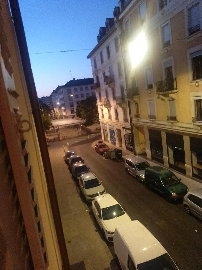 Charming Flat Center And Near The Lake Genf Kültér fotó