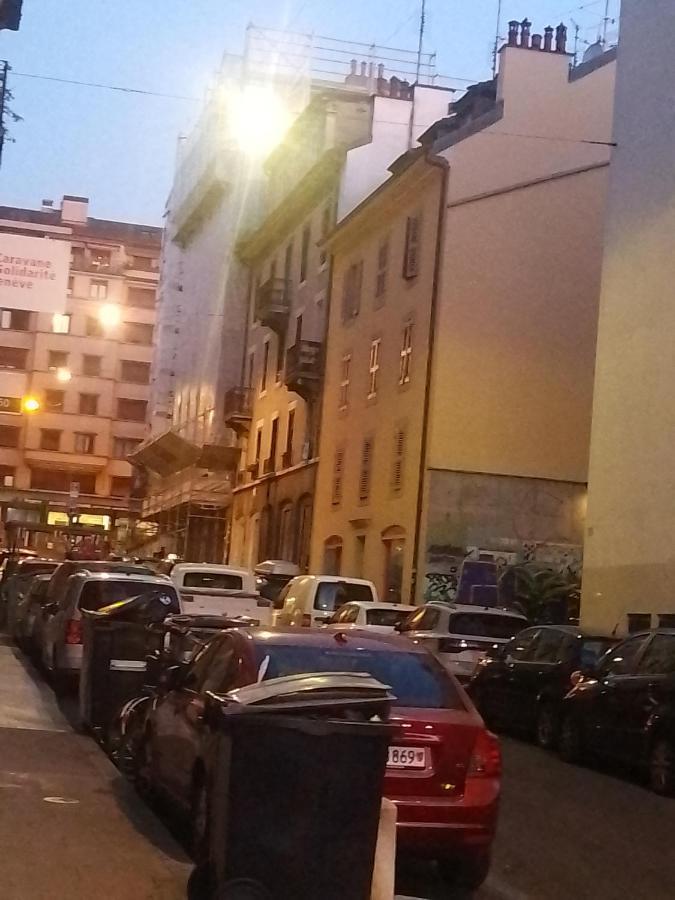 Charming Flat Center And Near The Lake Genf Kültér fotó